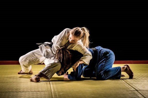 Tips for women to get less tired on rolls when practicing jiu jitsu!