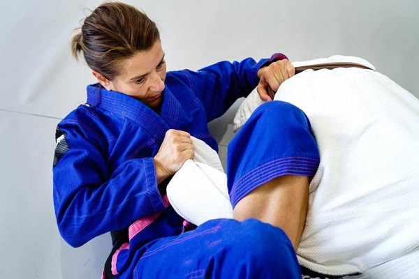 What is the relationship between jiu jitsu and women?