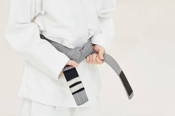 Building strong minds and bodies: the benefits of jiu-jitsu for kids!
