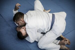 Exploring the art and combat sport of jiu-jitsu: unveiling techniques and traditions!