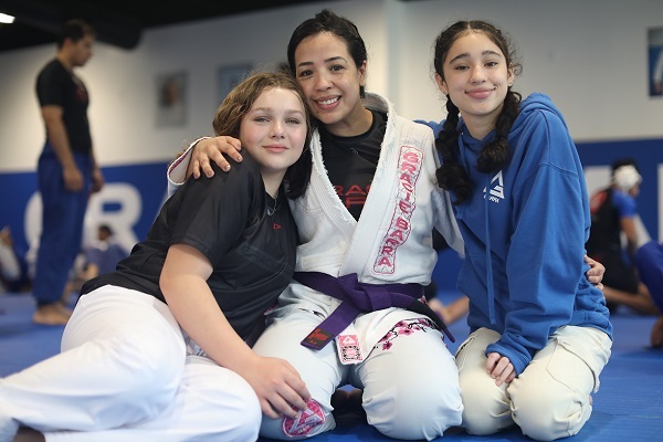 Empowering women in jiu-jitsu: building a supportive community!