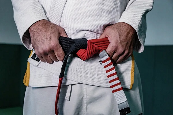 How to evolve in Brazilian jiu-jitsu: 4 essential fundamentals!