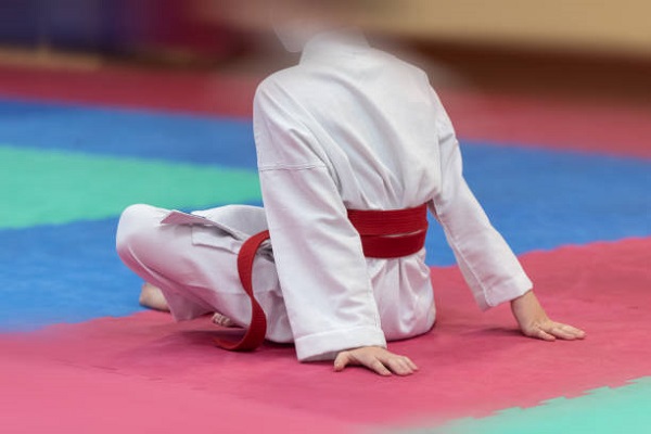 Empowering shy kids through jiu-jitsu: building confidence and overcoming challenges