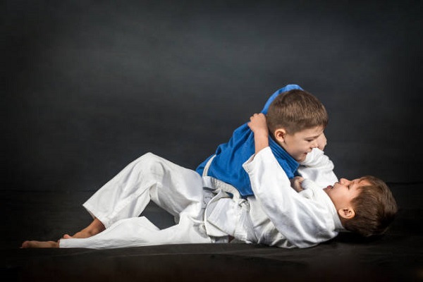 Jiu-jitsu for kids: learning to resolve conflicts with respect and control