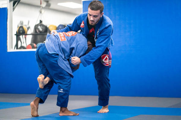 Men's self defense classes River Oaks Houston Texas EUA