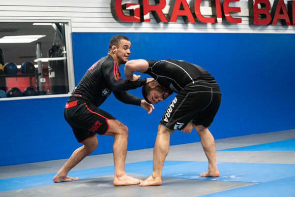 Self defense classes for adults River Oaks Houston Texas EUA