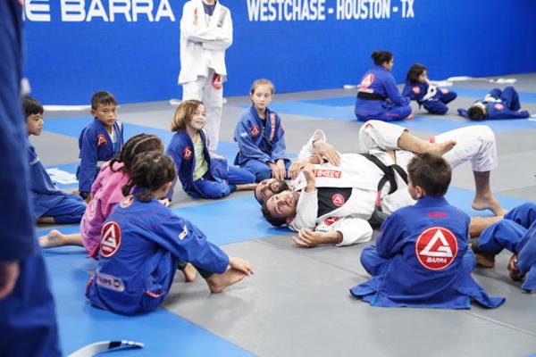 Gracie Barra River Oaks: What is it that makes our martial arts River Oaks program perfect for your family in Houston, TX
