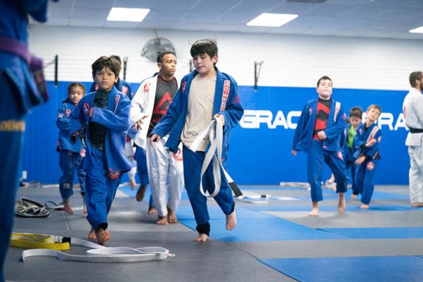 Gracie Barra River Oaks: When do kids graduate to the adult program 